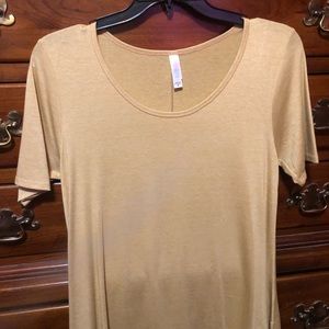 Women’s size med shirts. Sold separately/group